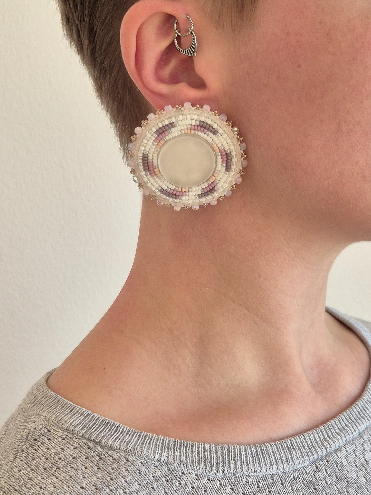 Scheiben-Ohrringe "Camila" mit gefrosteten Glas - Pastell Rosa