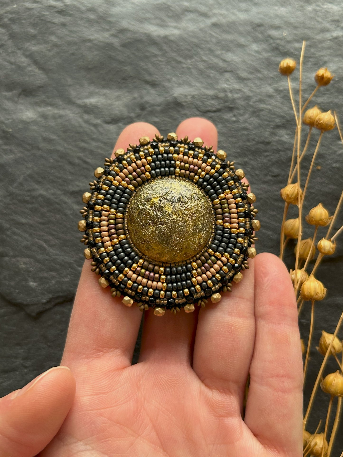 Scheiben-Ohrringe "Afonso" mit geätztem Glas - Bronze