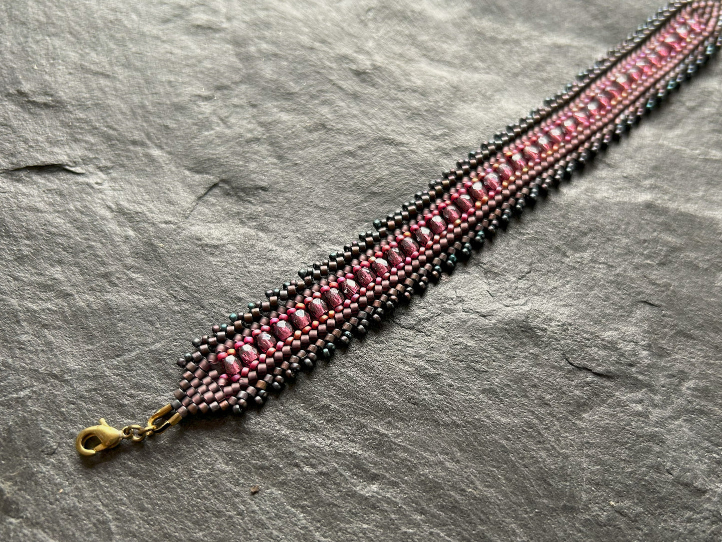 Personalisiertes "Coburn" Armband - Burgunder