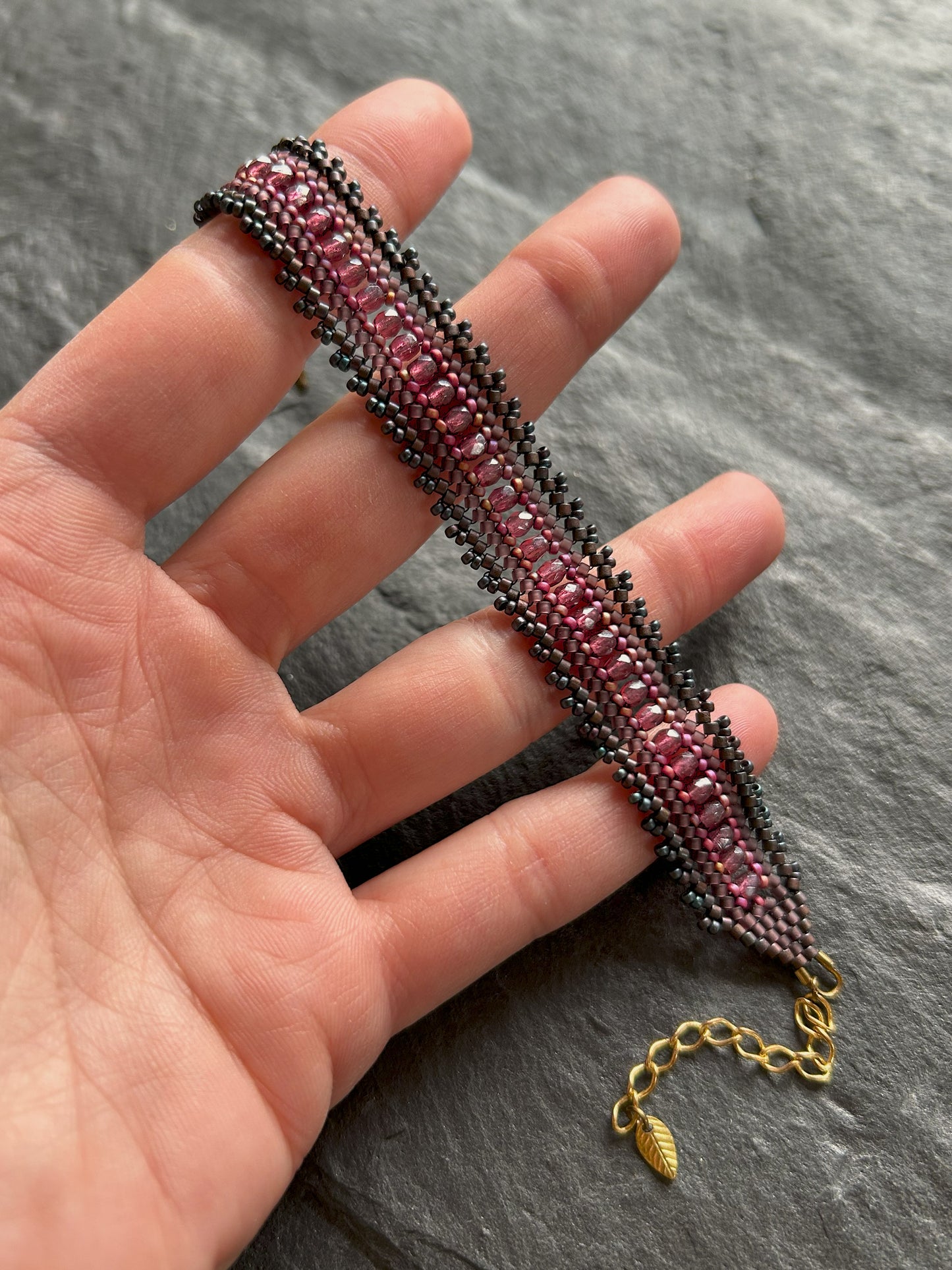 Personalisiertes "Coburn" Armband - Burgunder