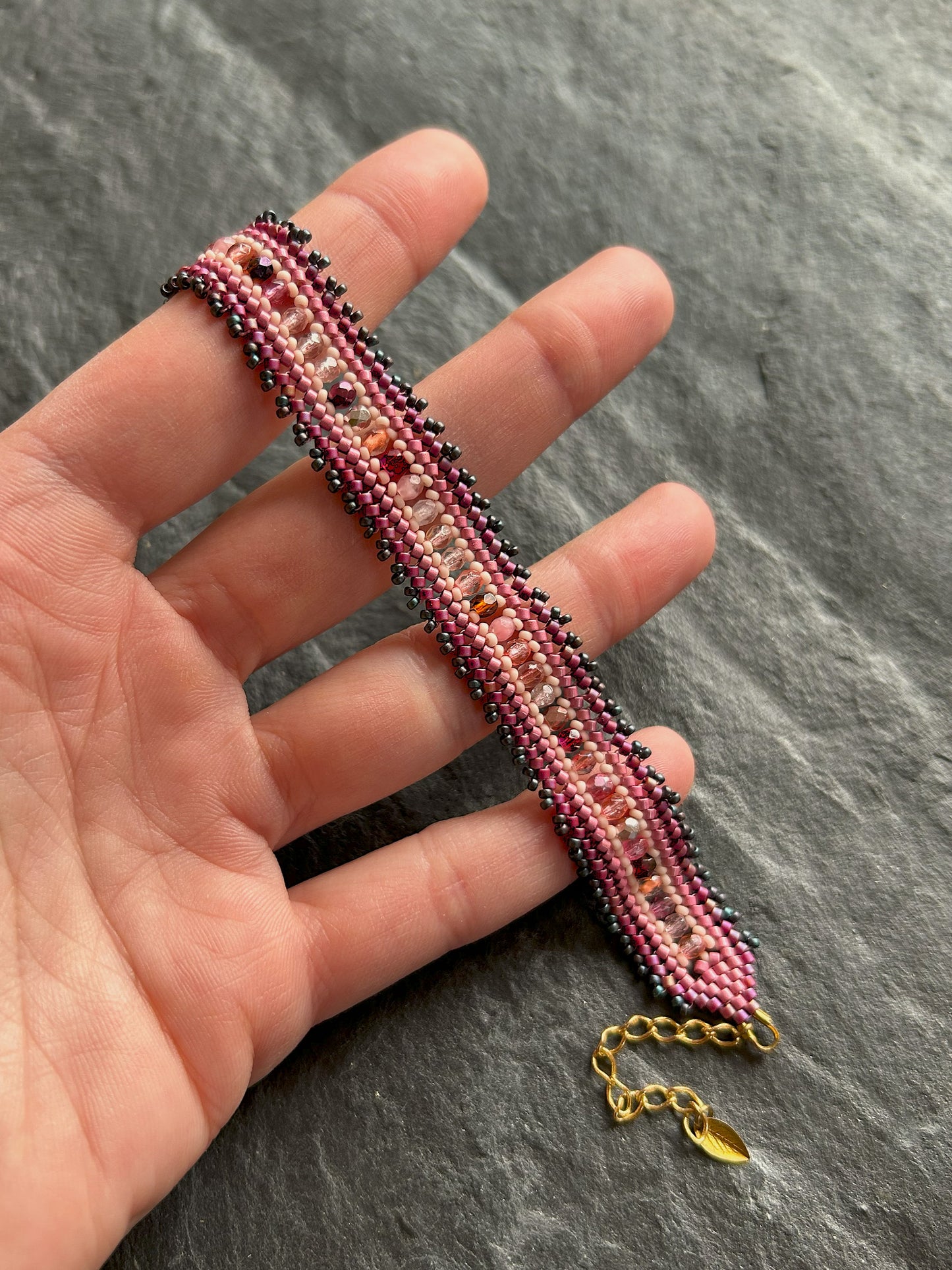Personalisiertes "Coburn" Armband - Knall-Pink
