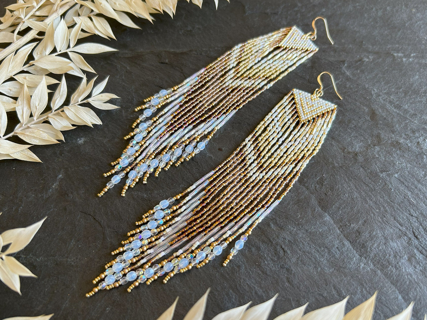 Dazzling statement earrings "Sheila" - white & gold