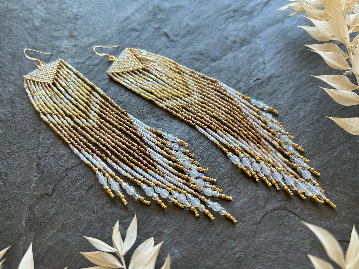 Dazzling statement earrings "Sheila" - white & gold