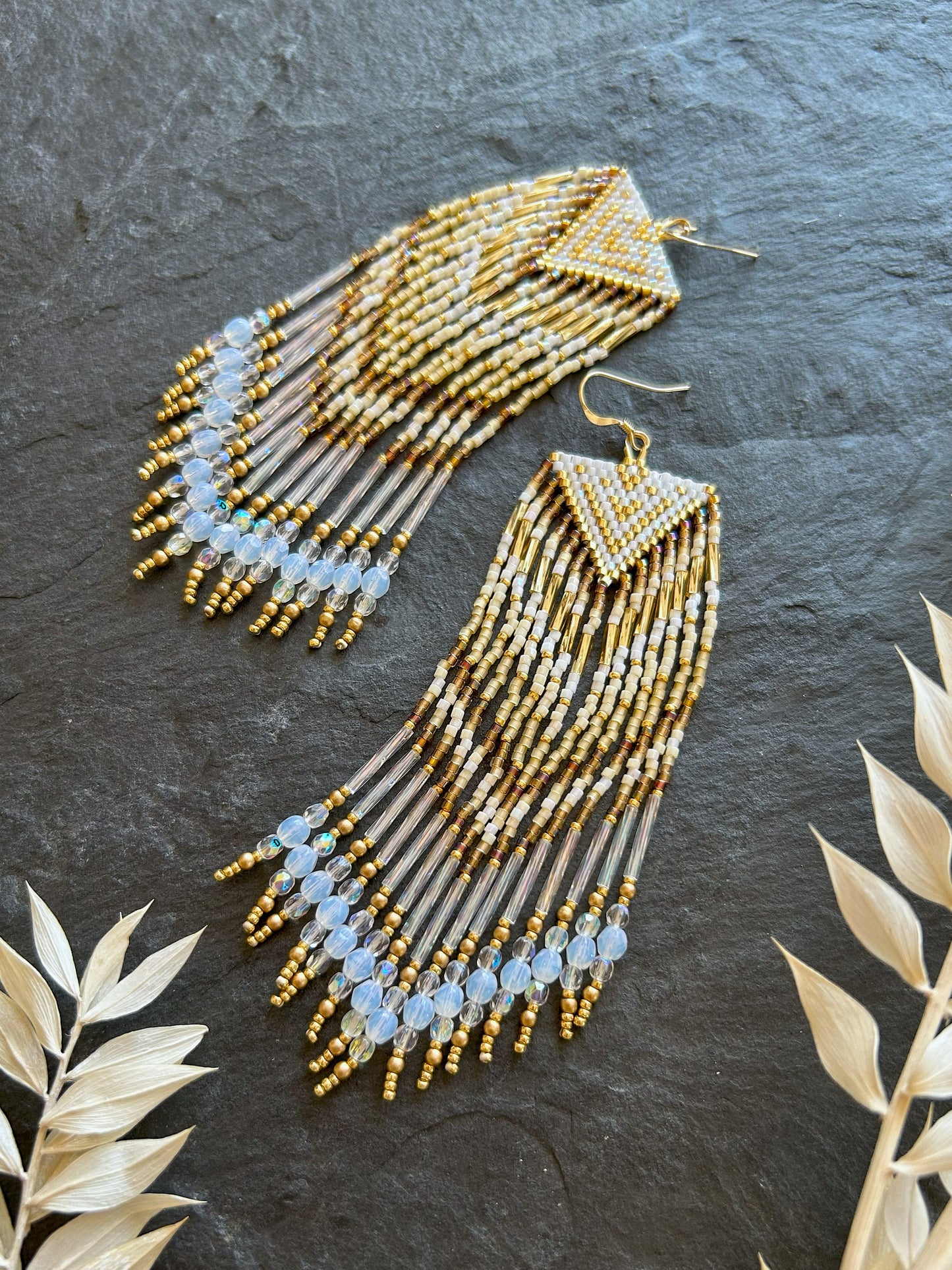Dazzling earrings "Sheila" - white & gold