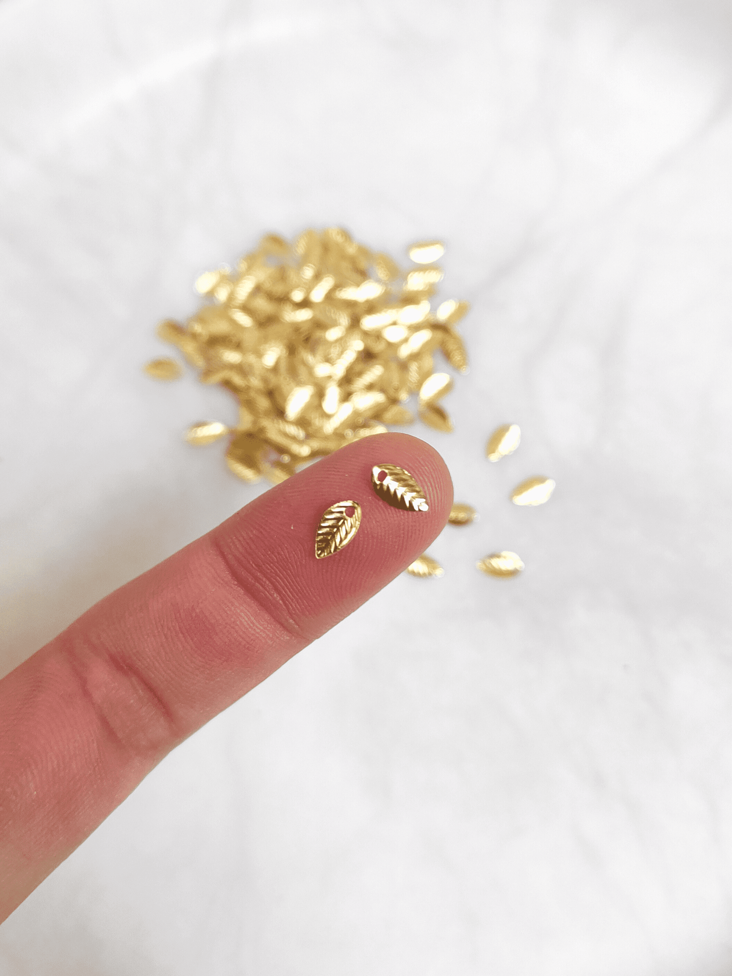 Blätter-Charms 4x7mm