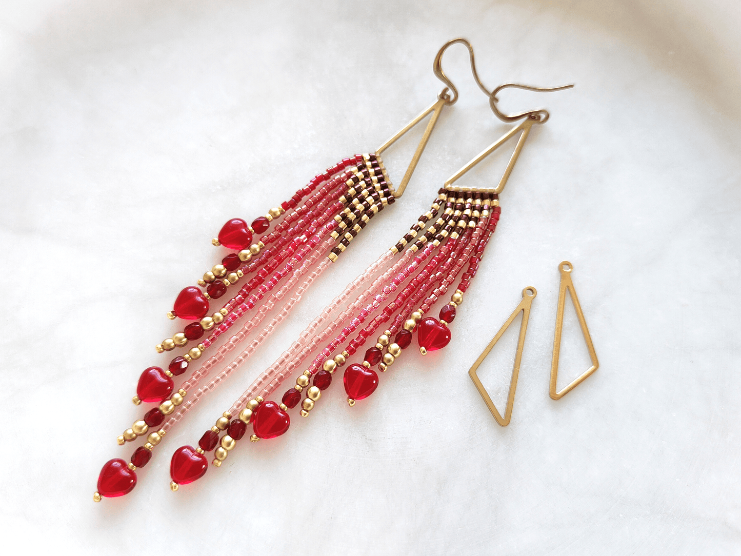 Rounded triangle brass findings 27x8mm