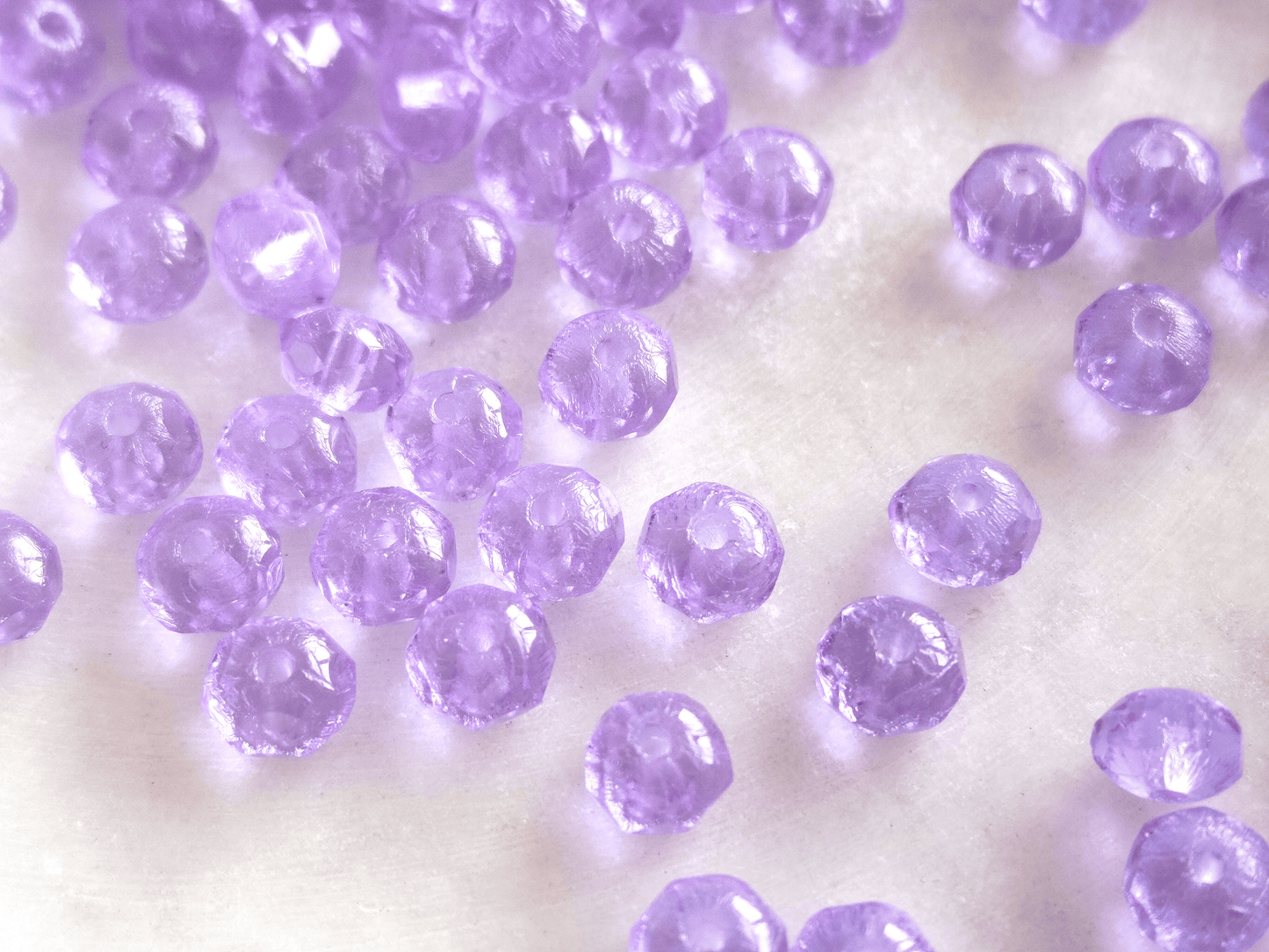 Faceted rondelle beads 3x5mm - lavender / light purple