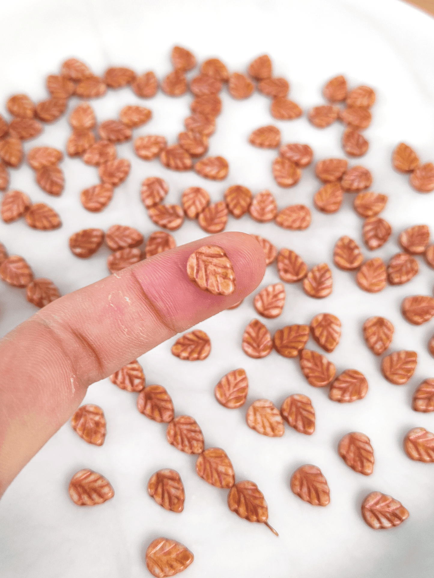 Mint leaf beads 10mm - beige & copper