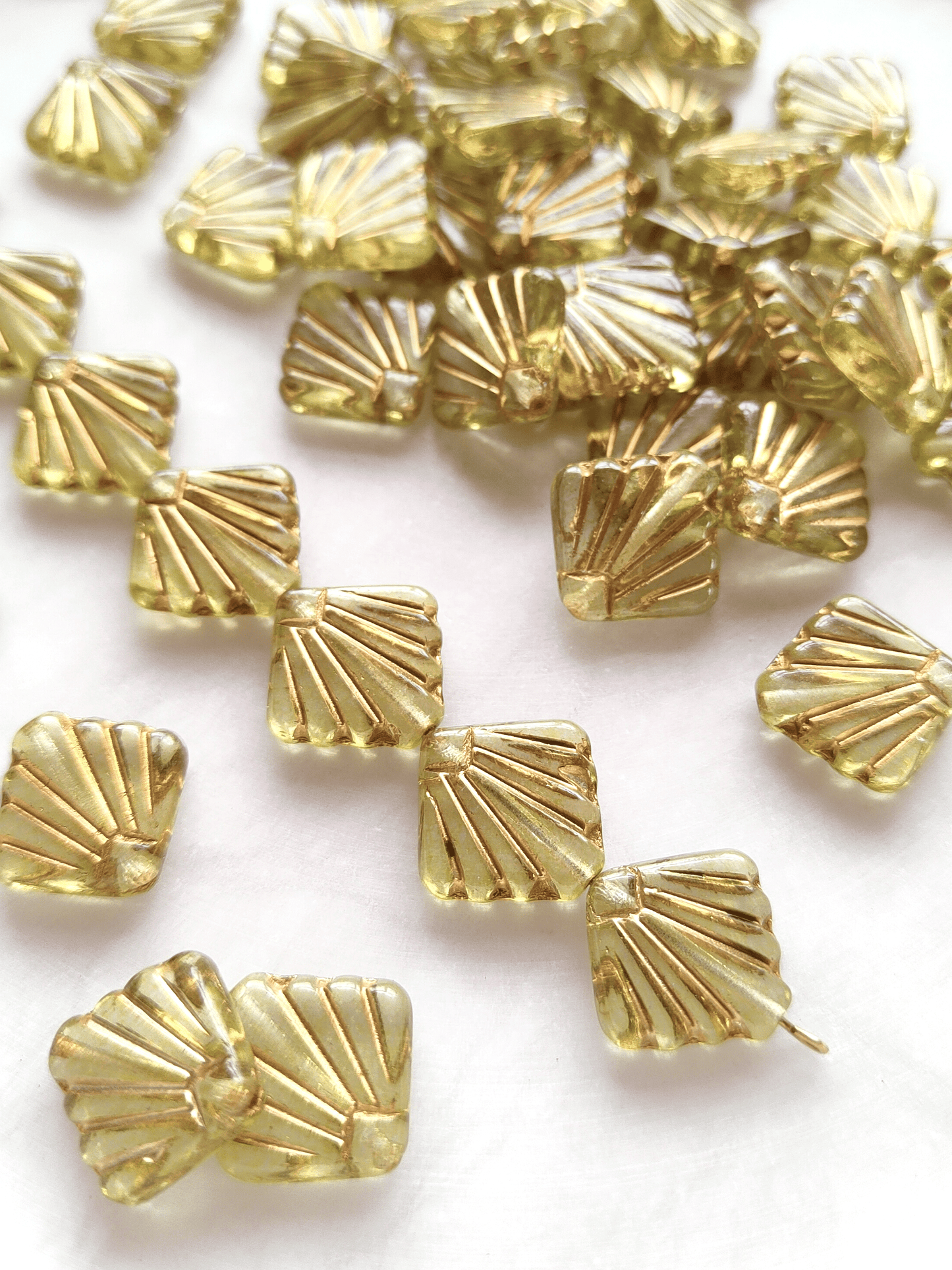 Fan ornament beads 17mm - light green & gold