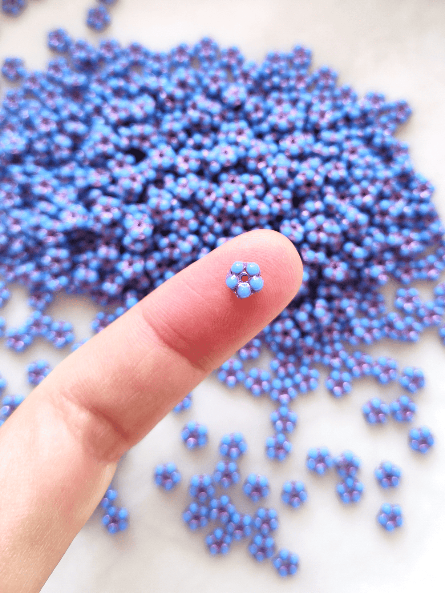 Forget-me-not flower beads 5mm - light blue & pink