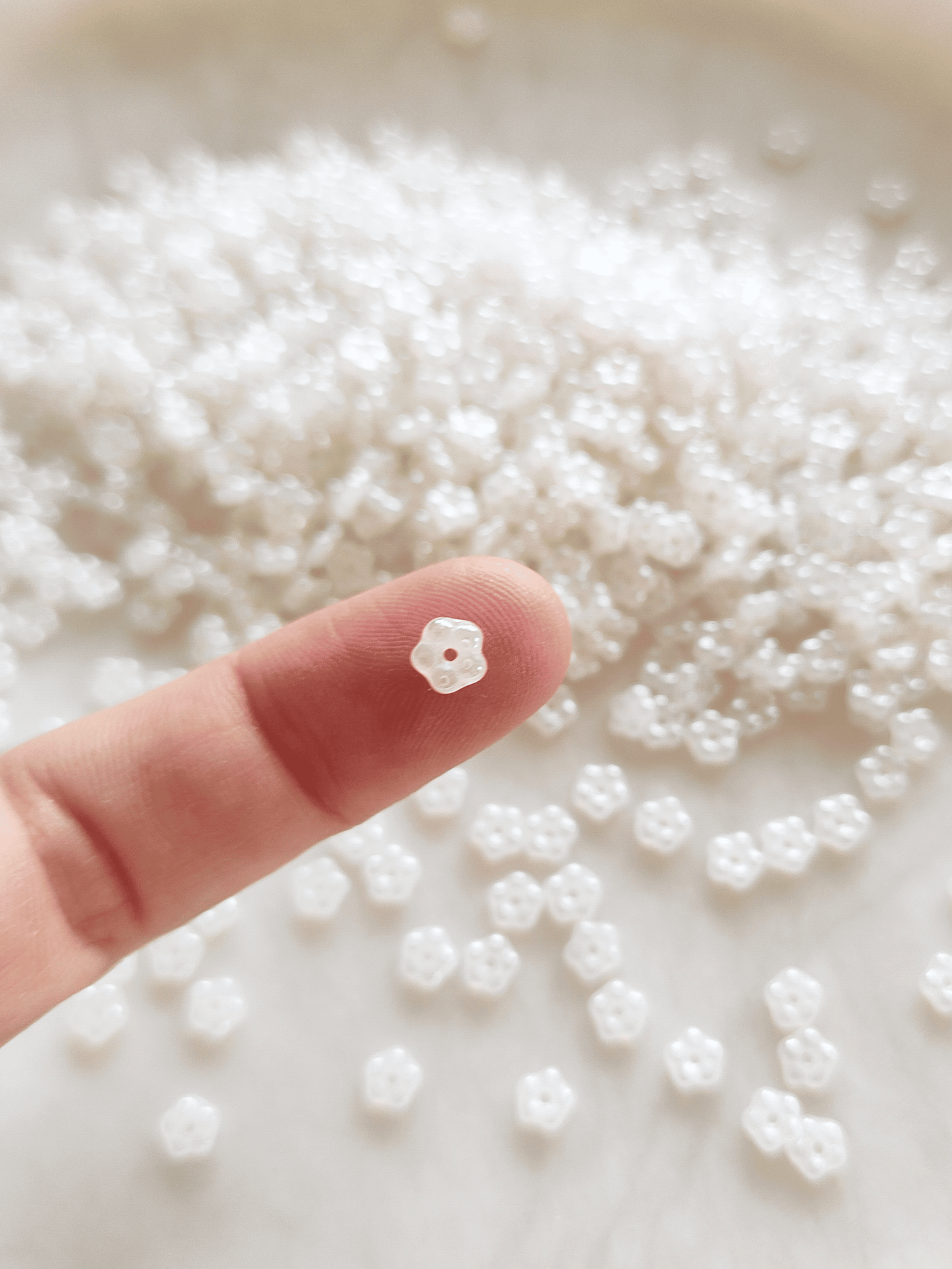 Forget-me-not flower beads 5mm - milky white