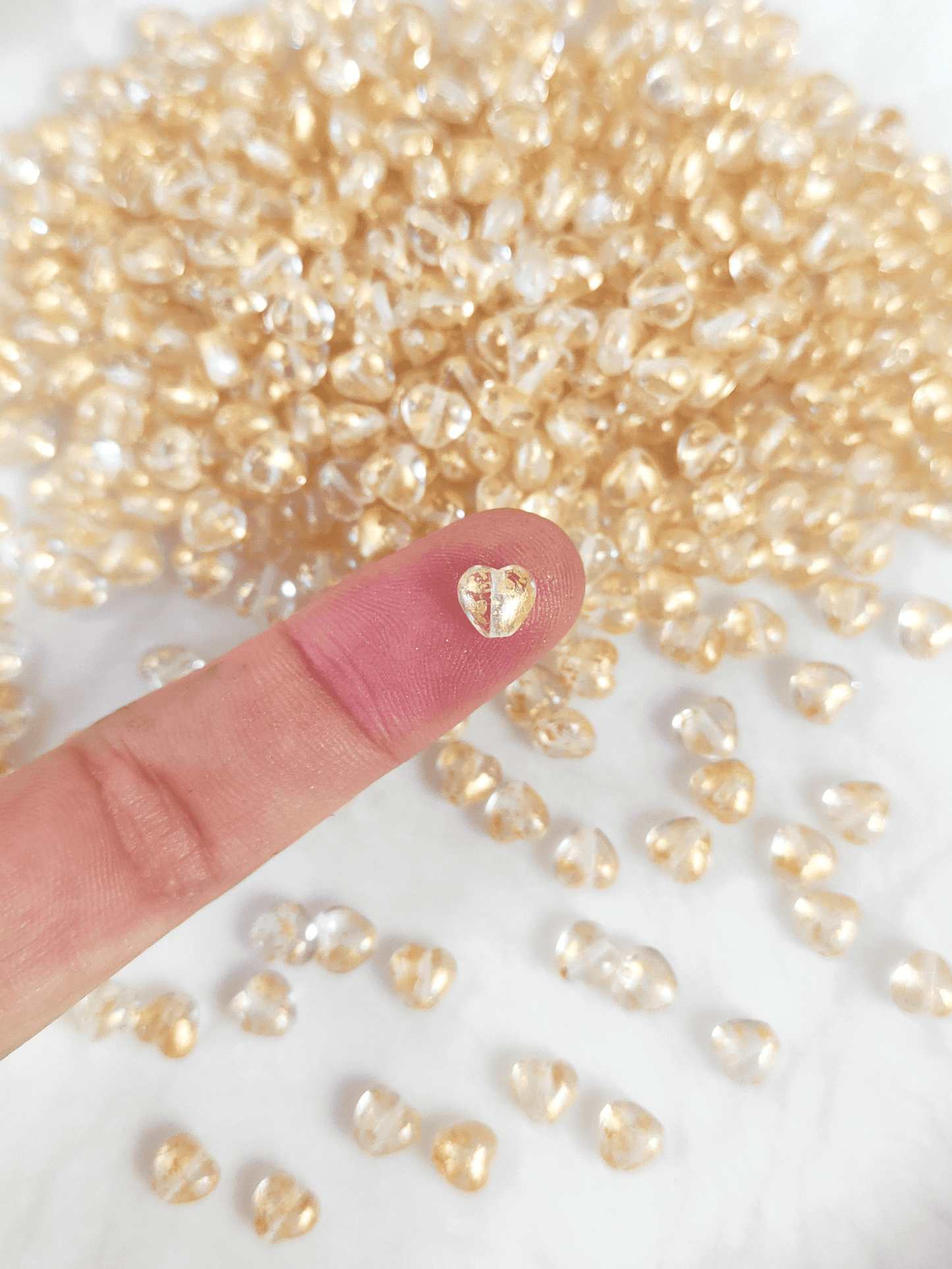 Herzen 6mm - Farblos & Gold