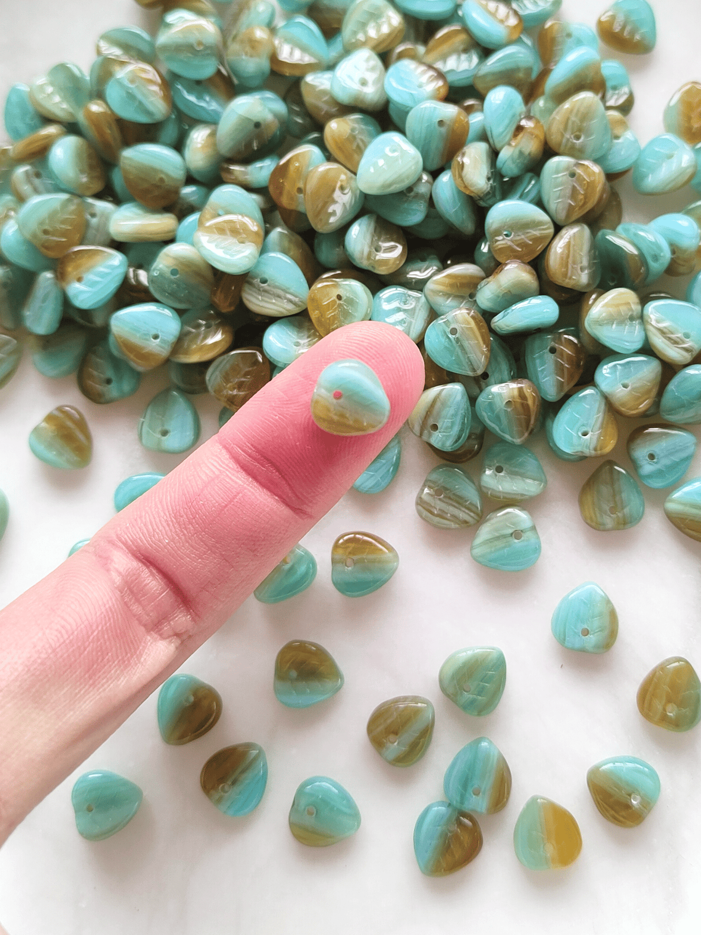 Lindenblätter 9mm - Hellblau & Braun