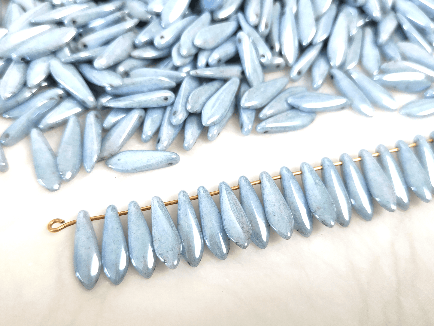 Dagger beads 5x16mm - pastel powder blue