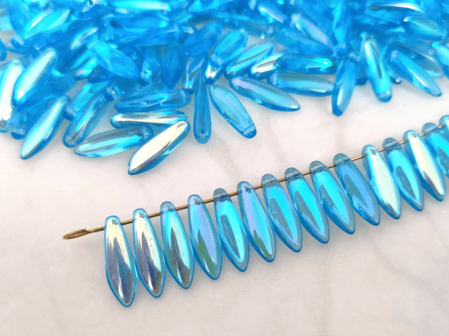 Dagger beads 5x16mm - Caribbean blue iris
