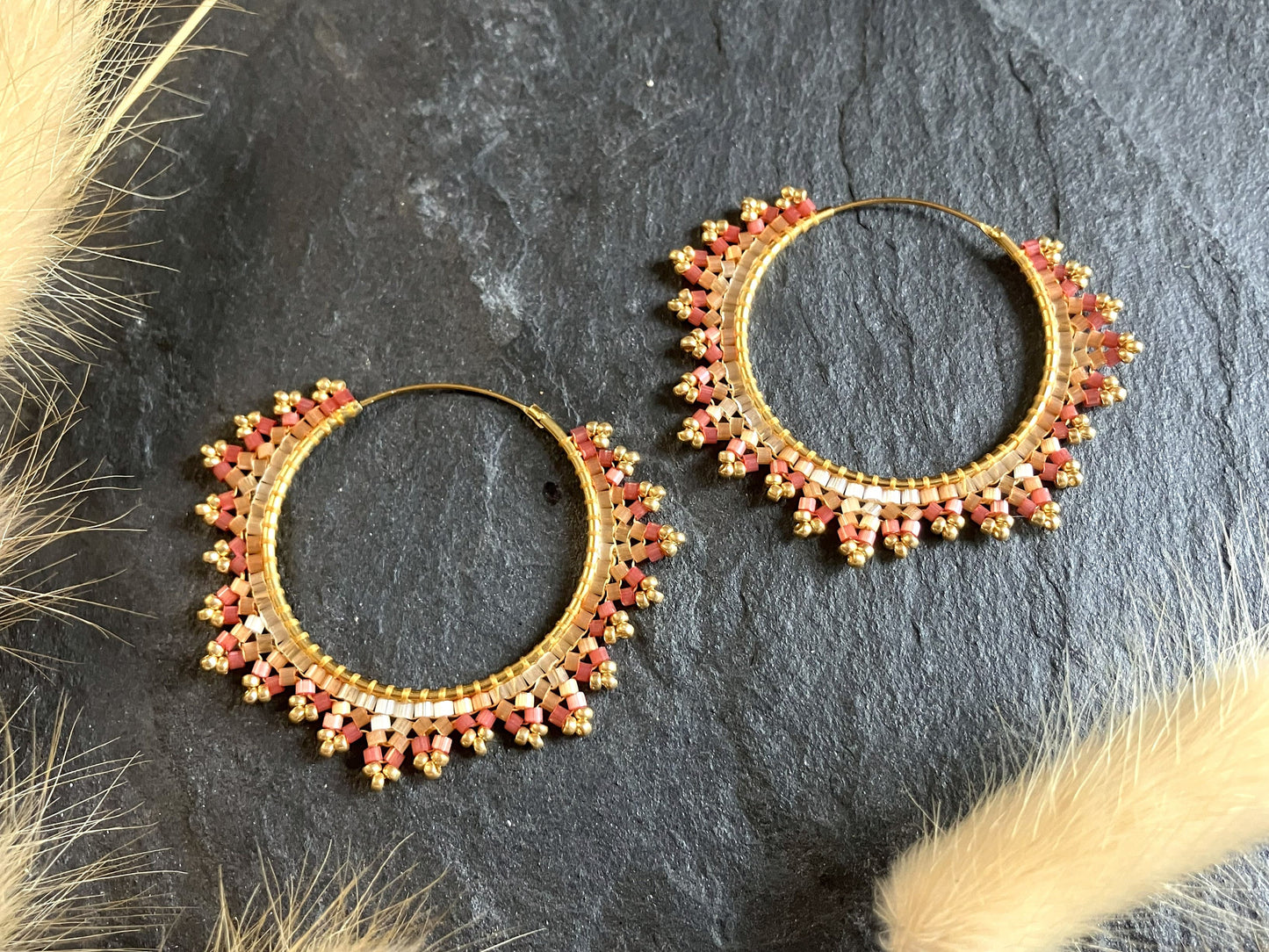 Silver hoop earrings "Estelle" - strawflower