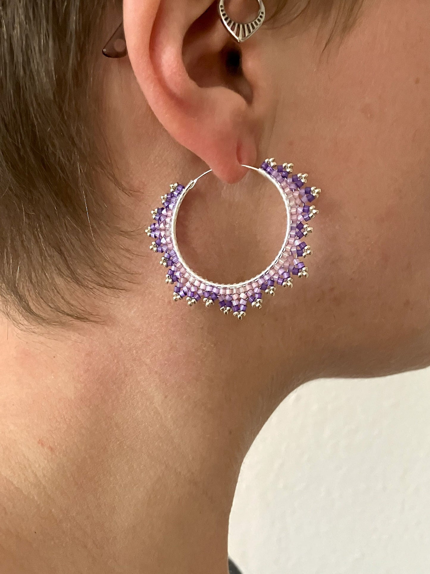 Silver hoop earrings "Estelle" - lavender