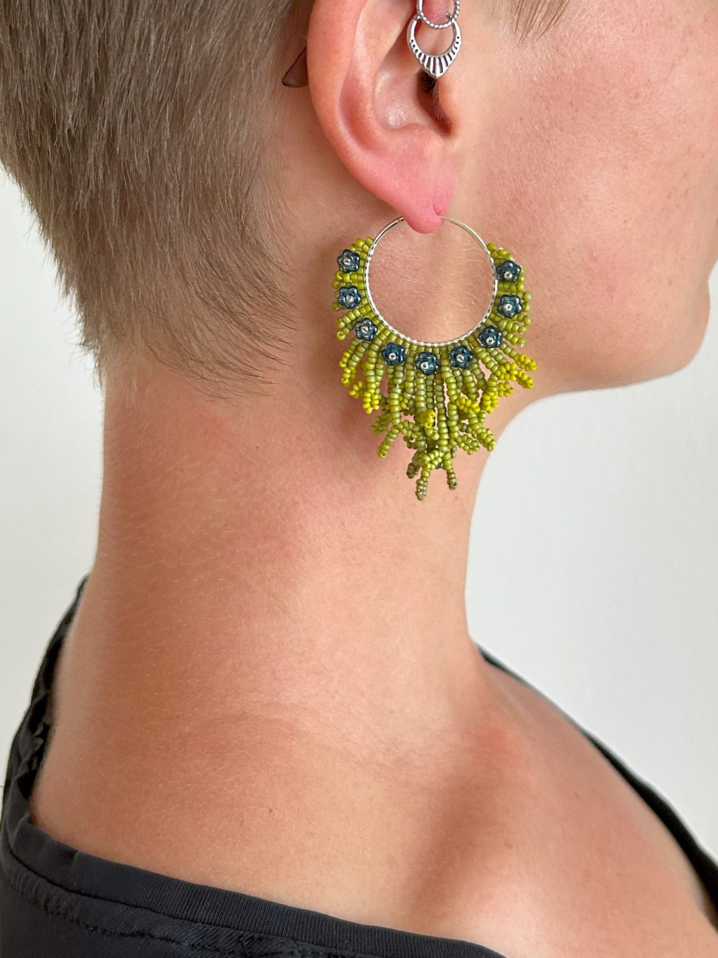 Hoop earrings "Margo" - bloom in metallic blue