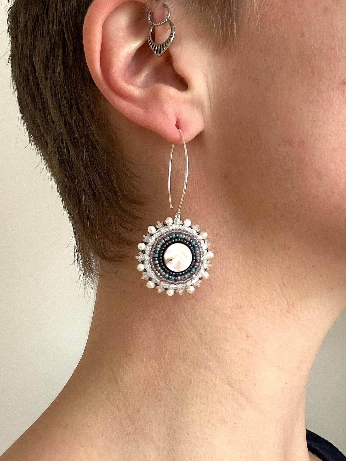 Hänge-Ohrringe "Melody" mit Abalone-Perlmutt - Flieder