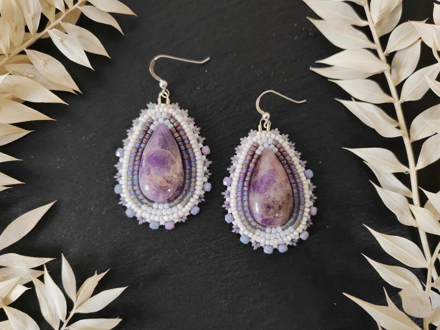 Dangle earrings with amethyst - white & purple