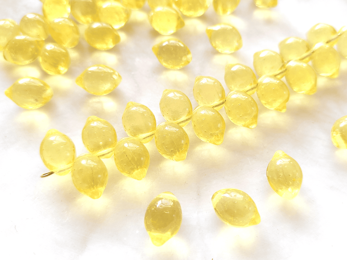 Lemon beads 10x14mm - pastel yellow