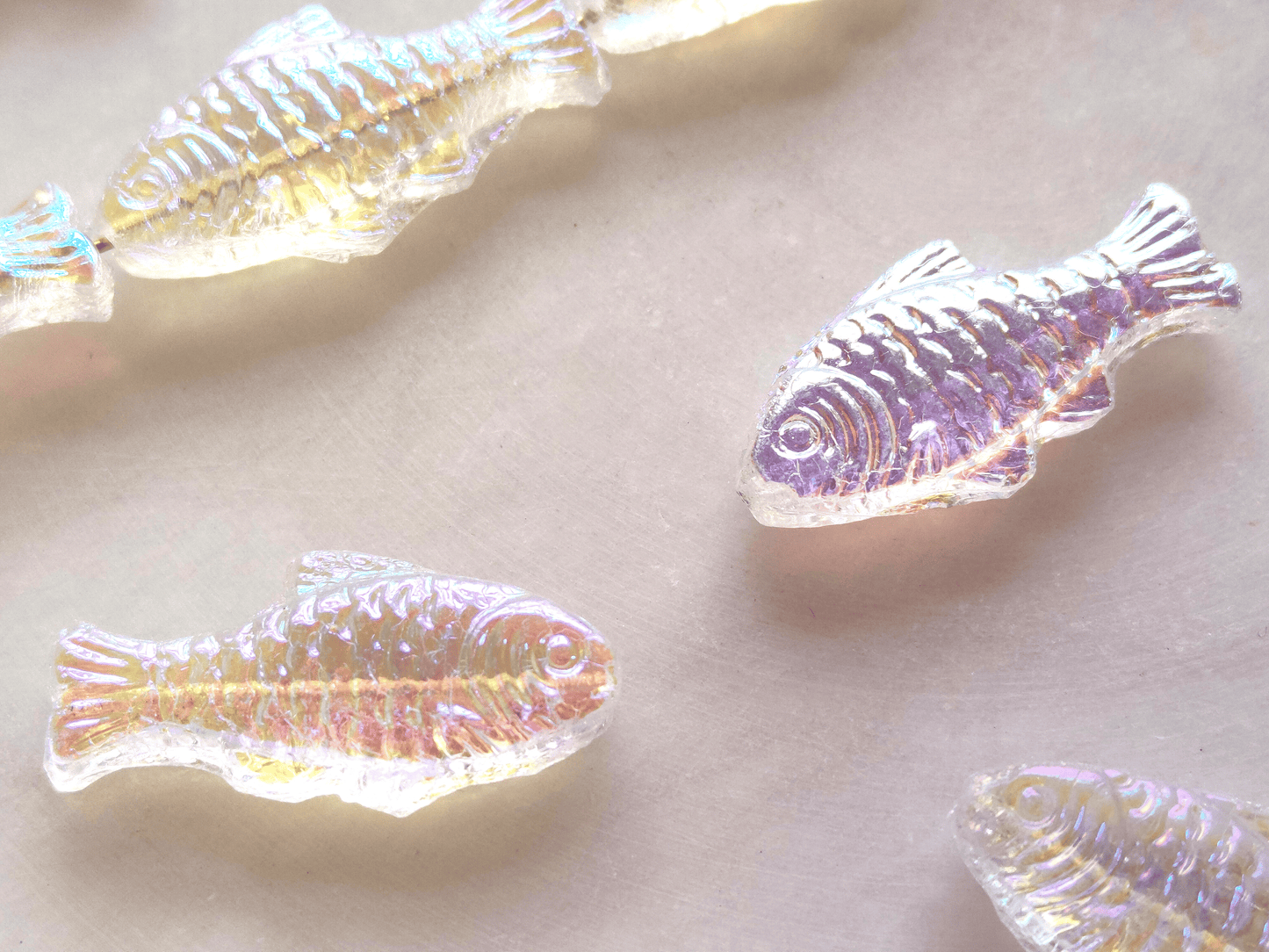 Trout beads 24x10mm - colorless iris