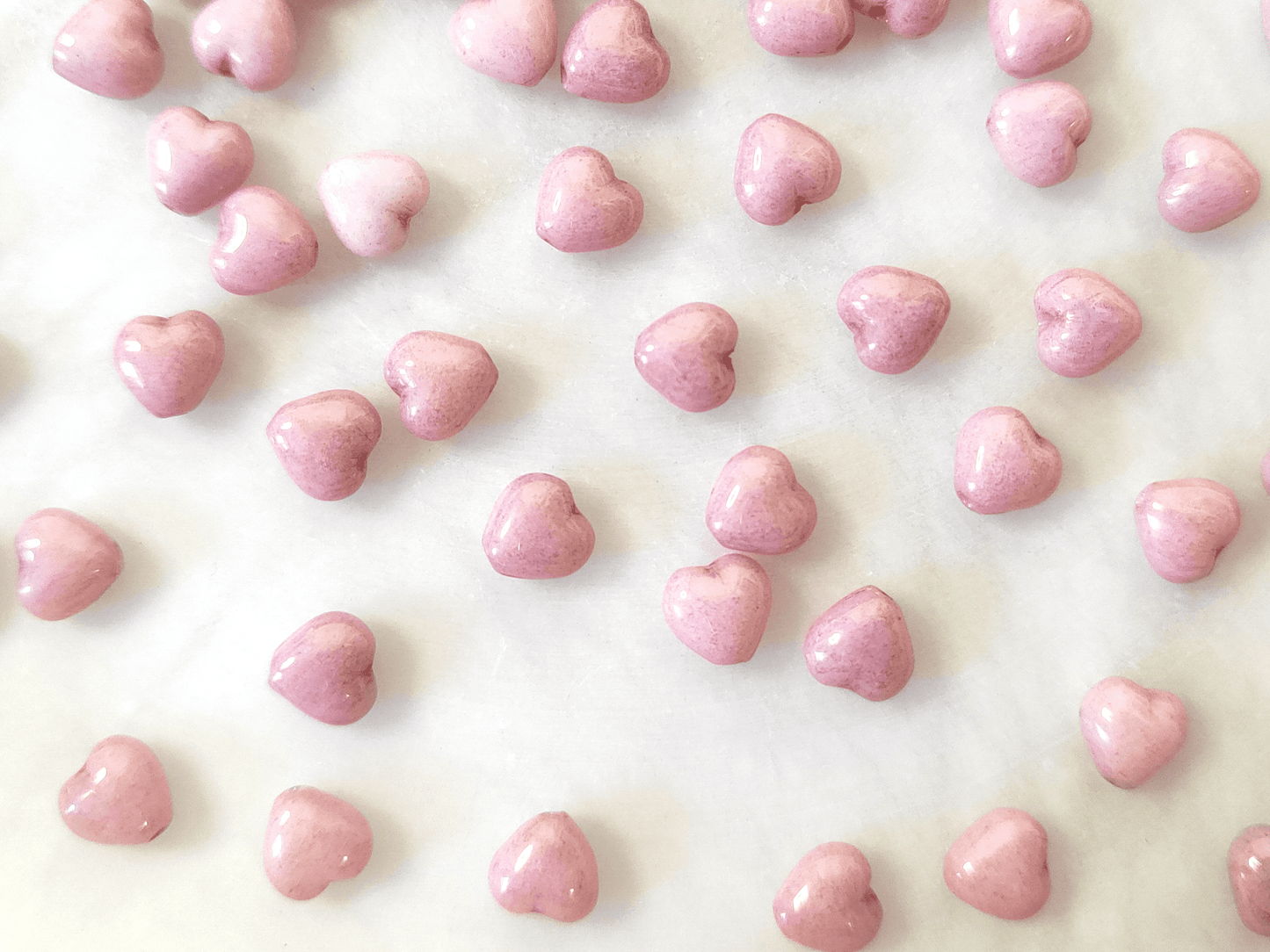 Love heart beads 6mm - light pink