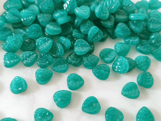 Linden leaf beads 9mm - spruce green