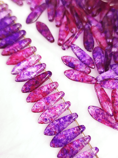 Dagger beads 5x16mm - pink & purple speckles