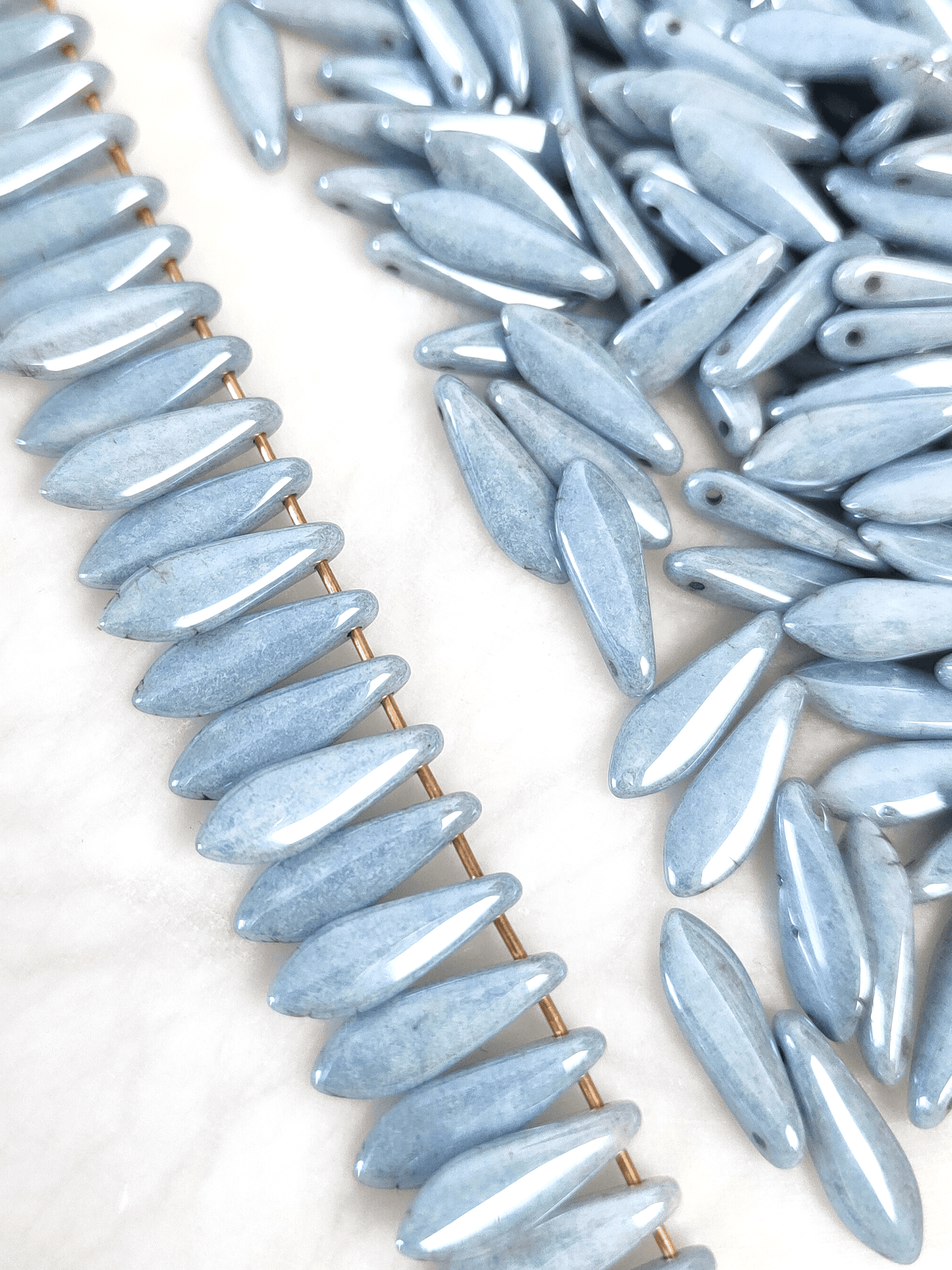 Dagger beads 5x16mm - pastel powder blue
