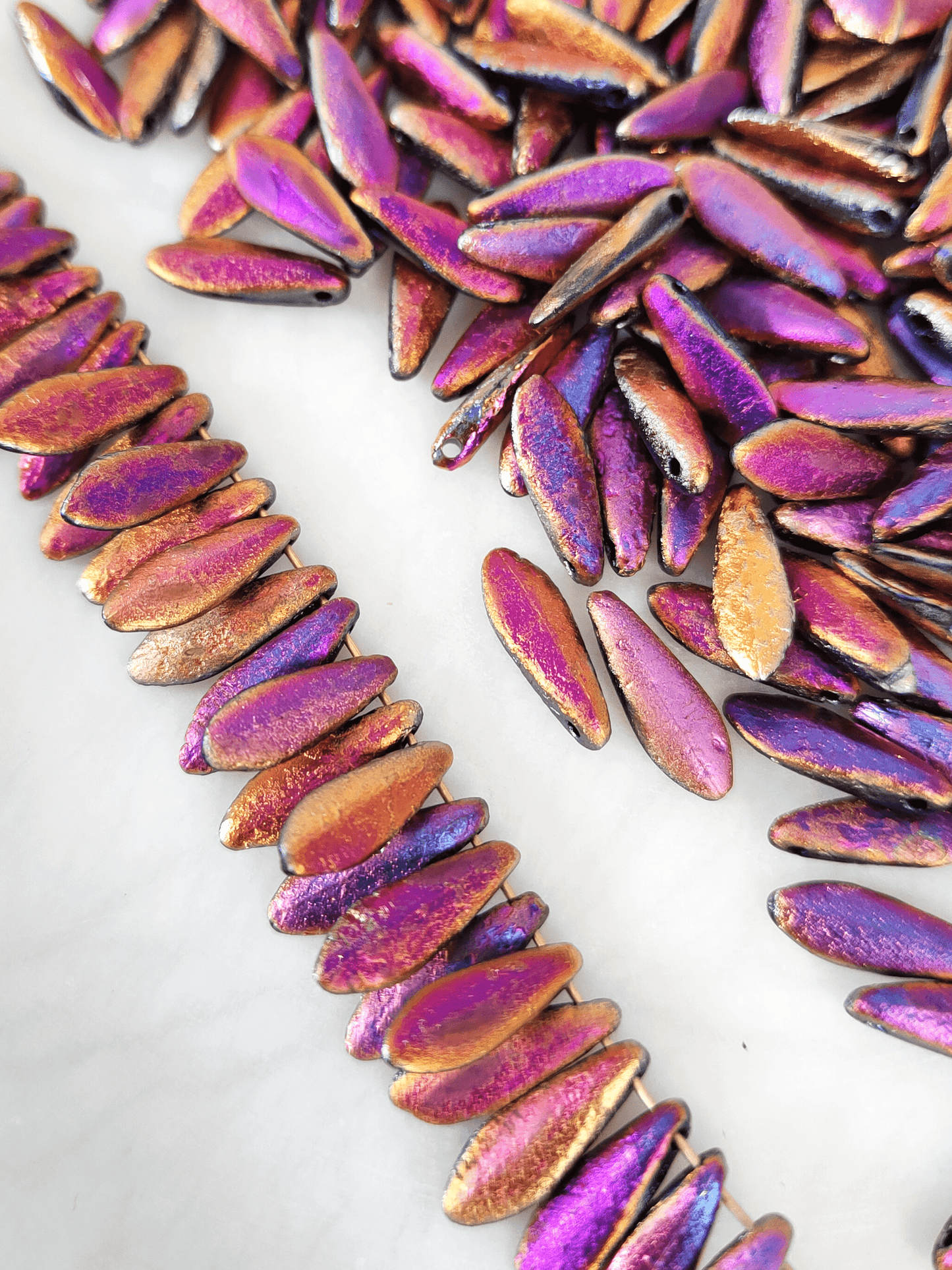 Dagger beads 5x16mm - yellow & purple etched