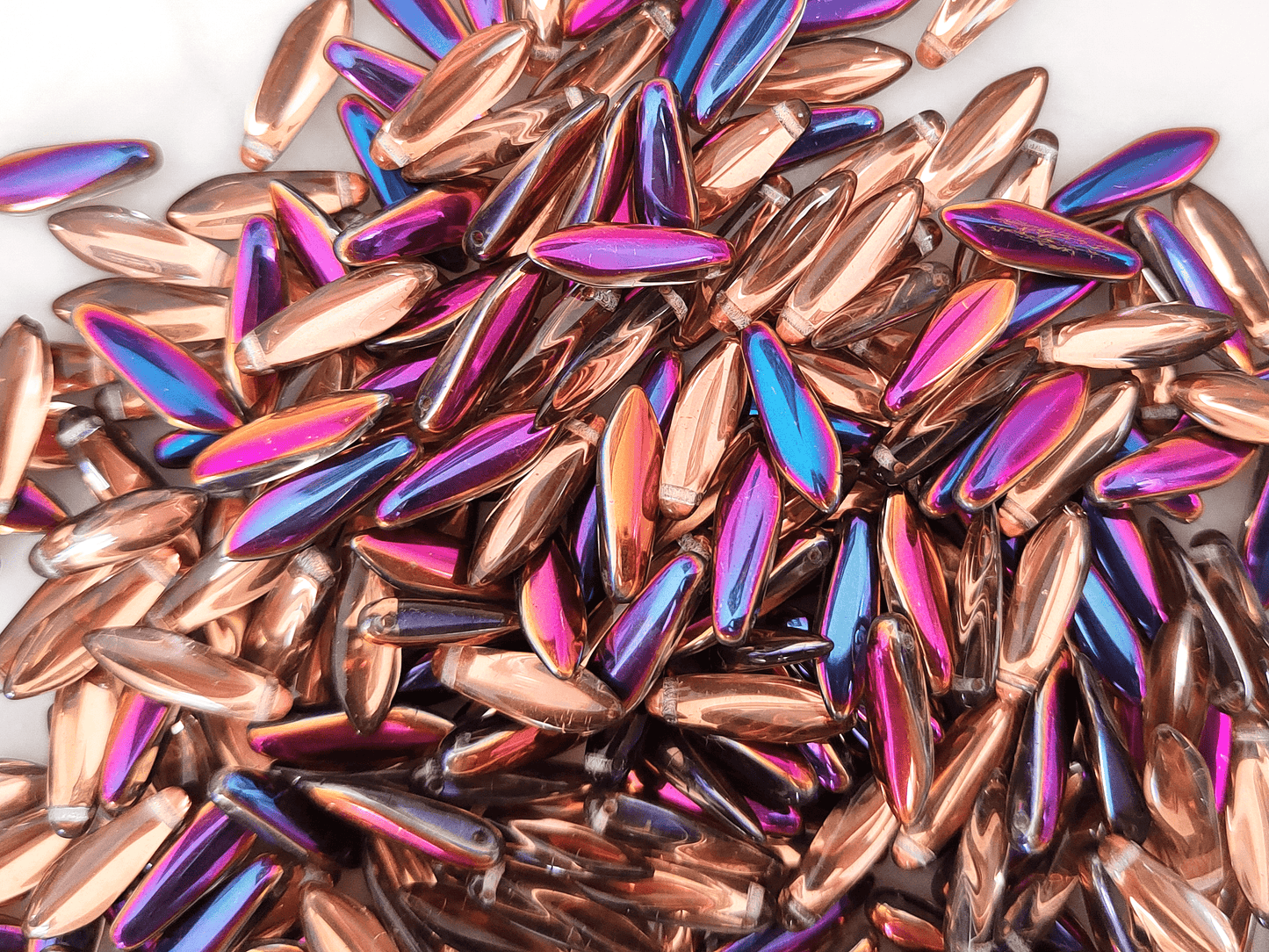 Dagger beads 5x16mm - copper & metallic purple