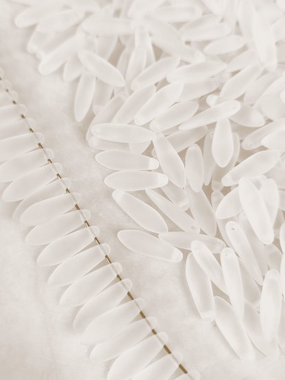 Dagger beads 5x16mm - matt white