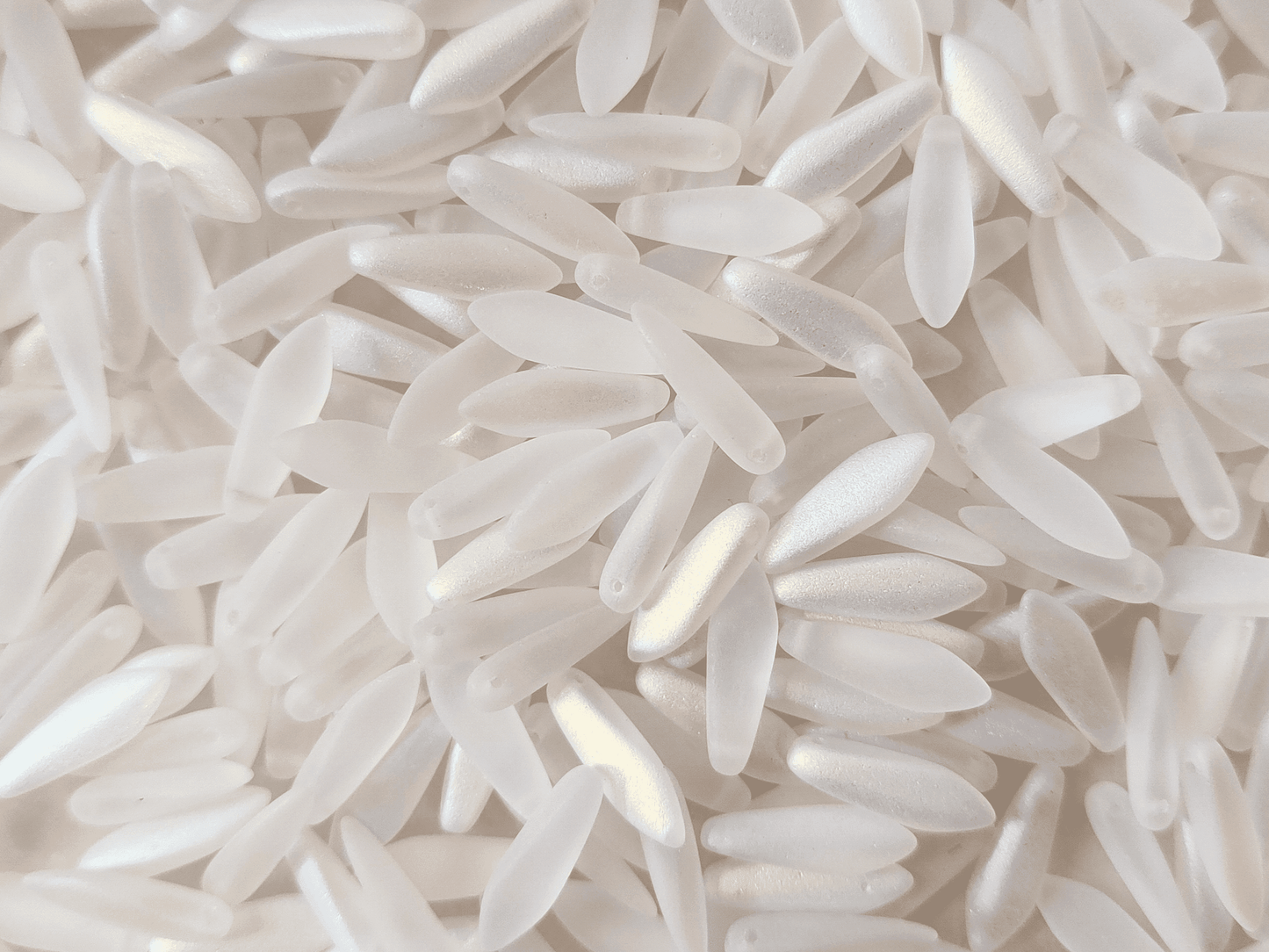 Dagger beads 5x16mm - matt white iris