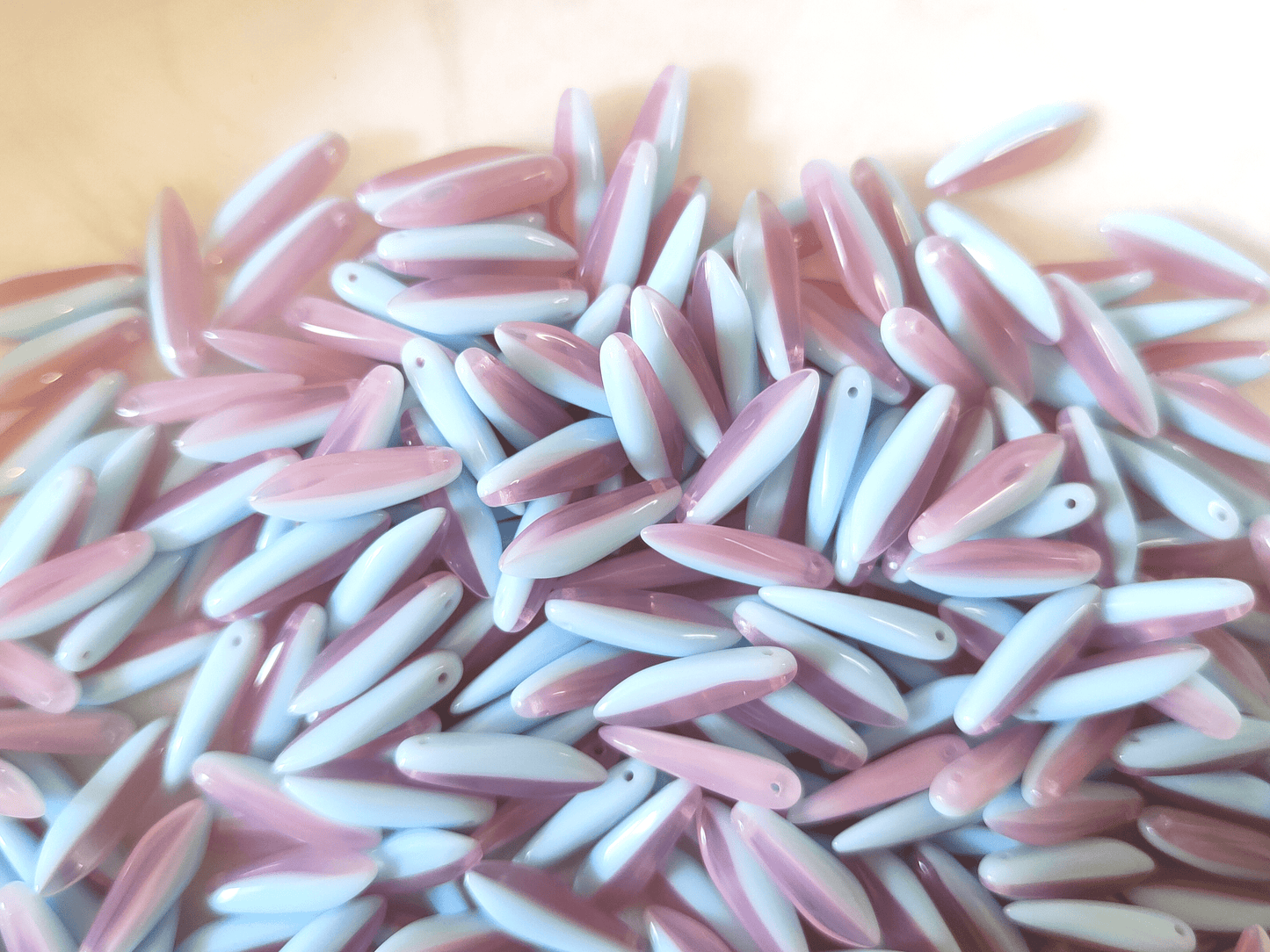 Dagger beads 5x16mm - light blue & pink