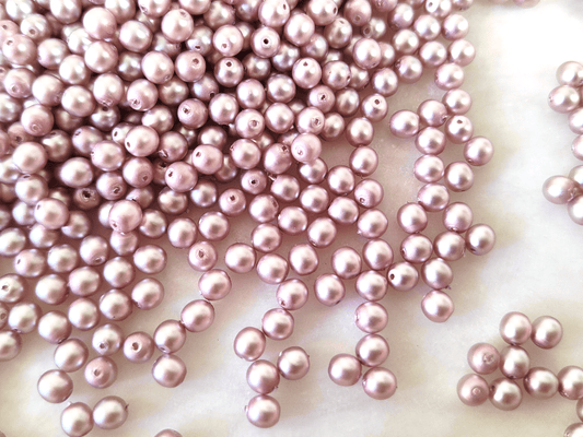 4mm round beads - muted pastel purple pearlescent