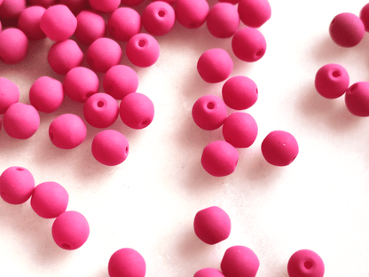 4mm runde Perlen - mattes tiefes Pink