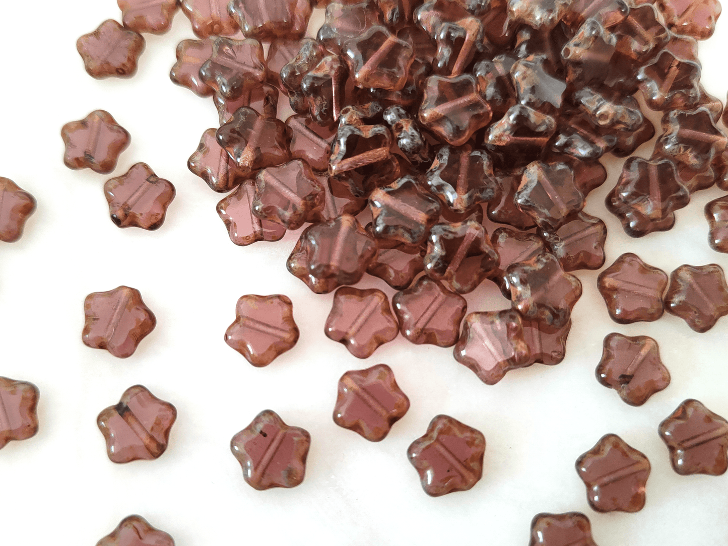 Sterne 8mm - gedecktes warmes Lila