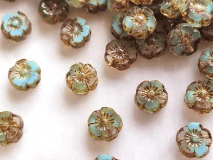 Hawaii Blumen 8mm - Farblos & Hellblau Picasso